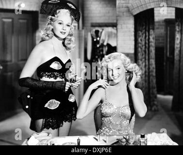 Mesdames DU CHŒUR (US1948) ADELE JERGENS, MARILYN MONROE Banque D'Images