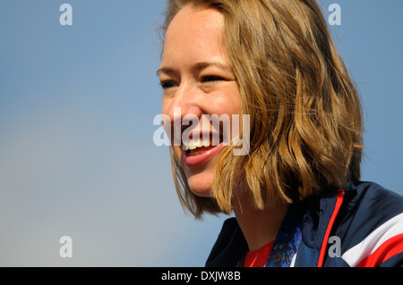 Lizzy Yarnold Revue de la Victoire à Sevenoaks, Kent, 21/03/2014, après avoir remporté l'or dans le squelette à l'Jeux olympiques d'hiver de Sotchi Banque D'Images