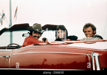 SMOKEY ET LE BANDIT (1977) Burt Reynolds, Sally Field, J Banque D'Images