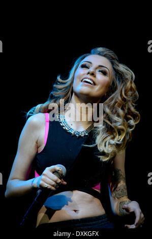 Toronto, Ontario, Canada. Mar 26, 2014. Auteur-compositeur-interprète, rappeur et d'un modèle CHER LLOYD effectue au cours de la 'Tour' de néons au Centre Air Canada à Toronto. /ZUMAPRESS.com/Alamy Vidyashev © Igor Live News Banque D'Images
