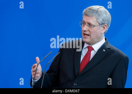 Berlin, Allemagne. Mars 26th, 2014. Premier ministre du Canada, Stephen Harper et la Chancelière Merkel à la conférence de presse à la chancellerie allemande à Berlin. / Photo : Le Premier ministre Harper du Canada Crédit : Reynaldo Chaib Paganelli/Alamy Live News Banque D'Images