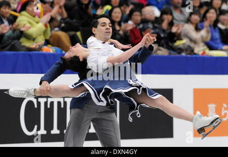 Saitama, Japon. Mar 28, 2014. Anna Cappellini (avant) et Luca Lanotte de l'Italie en compétition au cours de l'Union internationale de patinage (ISU) des Championnats du monde de patinage artistique à Tokyo, Japon, le 28 mars 2014. Credit : Stringer/Xinhua/Alamy Live News Banque D'Images
