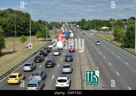 A406 North Circular Road à proximité de l'intersection avec Colney Hatch Lane B550, Muswell Hill, London, UK Banque D'Images