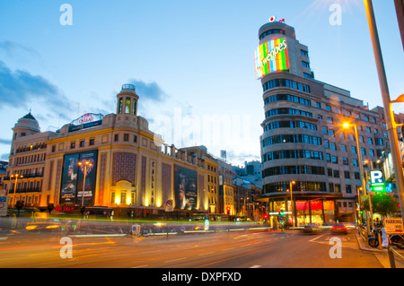 Gran Via, vision de nuit. Madrid, Espagne. Banque D'Images