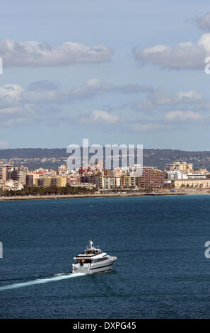 Le yacht de Fortuna, ancienne propriété de la Famille Royale espagnole la voile à Majorque. En ce moment nommé Foners Banque D'Images