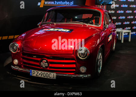 Poznan, Pologne. Mar 27, 2014. Poznan Motor Show est le plus grand événement juste en Pologne, l'industrie automobile, organisé chaque année par la foire internationale. Sur l'image FSM Syrena V8. Credit : Lukas Juszczak/Alamy Live News Banque D'Images