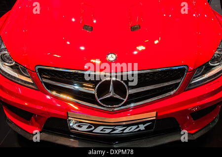 Poznan, Pologne. Mar 27, 2014. Poznan Motor Show est le plus grand événement juste en Pologne, l'industrie automobile, organisé chaque année par la foire internationale. Sur la photo mercedes gzox. Credit : Lukas Juszczak/Alamy Live News Banque D'Images