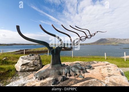 "Sanctuaire" de Roddy Mathieson, sur la rive du Loch Euphort, North Uist, Scotland, UK. Banque D'Images