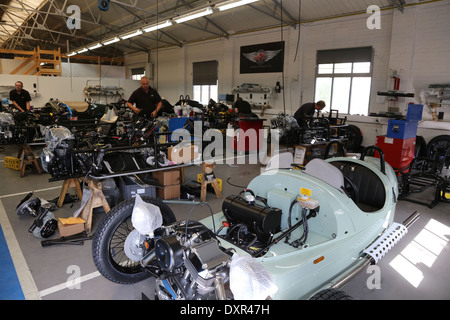 Morgan Motor Car Factory montrant le 3 Wheeler dans la production. Tourné en septembre 2013 Banque D'Images