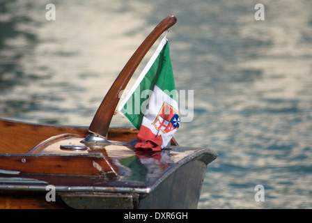 Drapeau Italien – République Socialiste – 20 X 30 Cm, Polyester 110 G/m², Robuste, Fait En Allemagne