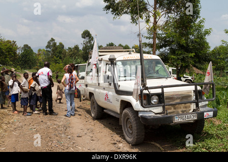 L'équipe MSF près de Rutshuru, au nord Kiwu ,RDC,République démocratique du Congo. Banque D'Images