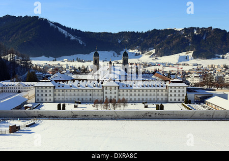 Vue de face de l'abbaye d'Einsiedeln, Suisse Banque D'Images