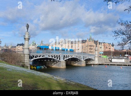 Matin promenade sur Galarvarvsvagen, Stockholm Suède Banque D'Images