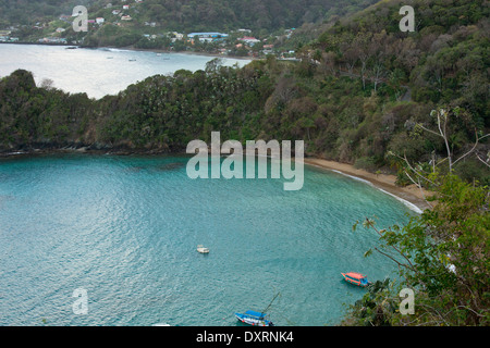 Batteaux Bay à Speyside, sur la côte atlantique de Tobago. Banque D'Images