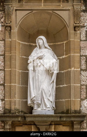 Statue de sainte Thérèse d'Avila, Monstserrat, Catalogne, Espagne Banque D'Images