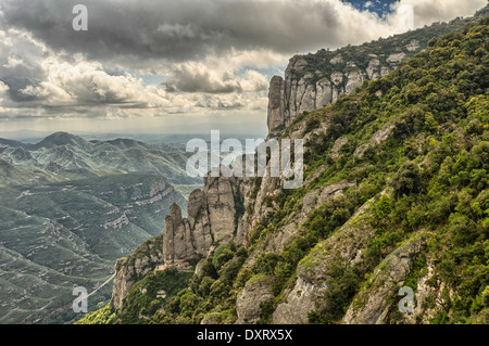 Avis de Montserrat, en Catalogne, Espagne. Banque D'Images