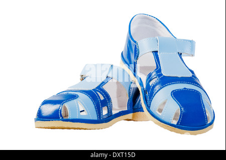 Belles sandales d'été bleu sur fond blanc Banque D'Images