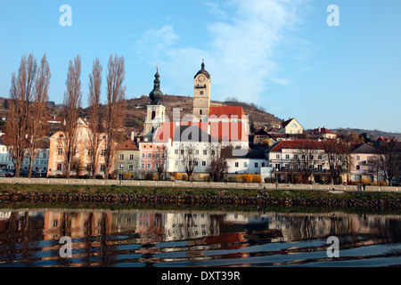 Krems und Stein dans la vallée de la Wachau en Autriche Banque D'Images