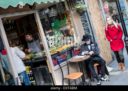 Berwick street soho Londres west end cafe trottoir Banque D'Images