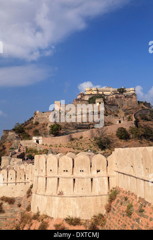 L'Inde, Rajasthan, Forteresse Kumbhalghar (deuxième plus long mur dans le monde) Banque D'Images