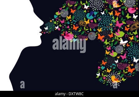 Silhouette de femme magnifique avec des fleurs profil, papillons et d'oiseaux de la composition. Concept de la saison. Banque D'Images