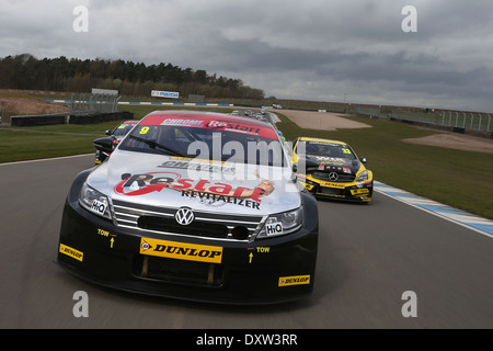 Alain Menu (SUI) redémarrer Chrome Edition Racing Volkswagen CC Banque D'Images