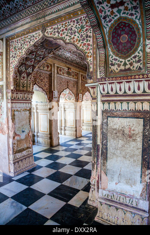 L'Inde, Dehradun. Un temple Sikh construit en 1707--le Durbar Shri Guru Maharaj Ji Rai Ram. Banque D'Images