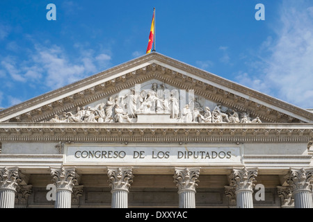 Détail de l'extérieur du Congreso de los Diputados bâtiment du parlement espagnol espagne Madrid Banque D'Images