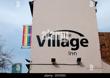 Gay Village, Birmingham, UK. Le Village Inn. Banque D'Images