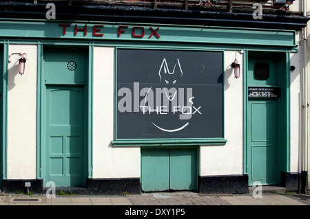 Gay Village, Birmingham, UK. La Fox pub. Banque D'Images
