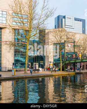 L'ICC (International Convention Centre) et l'hôtel Hyatt, vus de Brindleyplace, Birmingham Banque D'Images