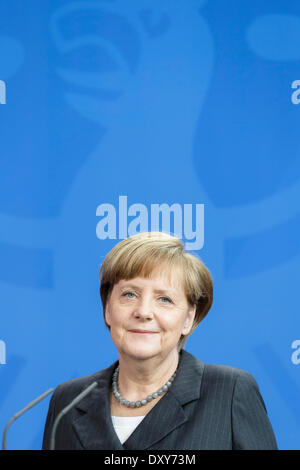 Berlin, Allemagne. 1er avril 2014. La chancelière allemande Angela Merkel et le premier ministre de la République d'Albanie M. Edi Rama au Chancellor's à la conférence de presse à Berlin. / Photo : la chancelière allemande Angela Merkel (CDU). Credit : Reynaldo Chaib Paganelli/Alamy Live News Banque D'Images