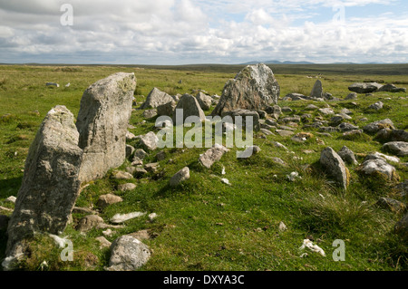 Le cercle de pierres et Steinacleit recloisonnées cairn, Lewis, Western Isles, Ecosse, Royaume-Uni. Banque D'Images