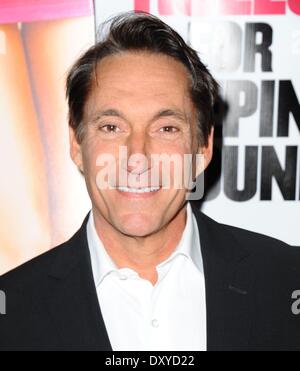 Los Angeles, CA, USA. 1er avril 2014. Michael Corbett, à l'arrivées de 10 RÈGLES POUR UN Sommeil autour de Premiere, le Grauman's Egyptian Theatre, Los Angeles, CA le 1er avril 2014. Credit : Dee Cercone/Everett Collection/Alamy Live News Banque D'Images