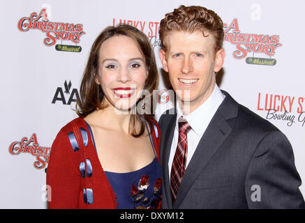 La première de "Un conte de Noël La comédie musicale" au Lunt-Fontanne Theatre - Arrivées avec : où : New York United States Quand : 19 Nov 2012 Banque D'Images