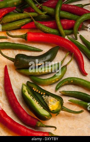 Piments rouges et verts Banque D'Images