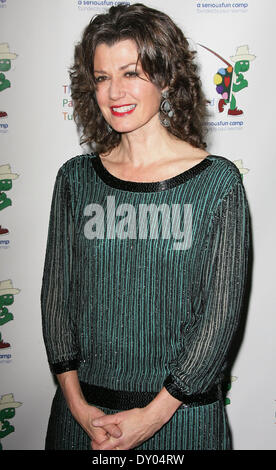 Une célébration de Carole King et sa musique au profit de Paul Newman's La tortue peinte est tenue au Camp de théâtre Dolby - Arrivées avec : Amy Grant Où : Hollywood California USA Quand : 04 déc 2012 Banque D'Images