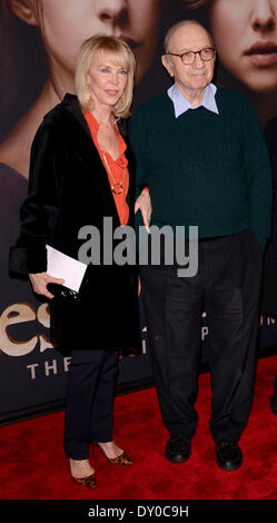 Les Miserables' New York Première au Ziegfeld Theatre - Arrivées avec : Elaine Joyce,Neil Simon Où : New York City USA Quand : 10 déc 2012 Banque D'Images