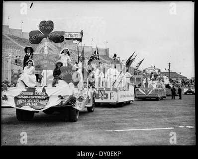 St Patrick's Day sports au Showground, par Sam Hood, 1938 Banque D'Images