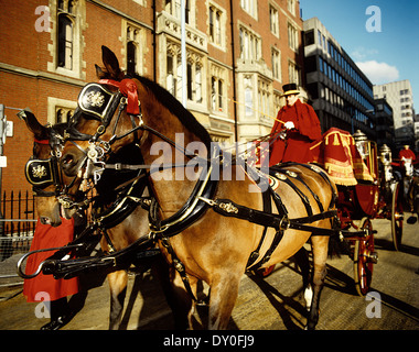 Transport de chevaux sur le Lord Mayor's show à Londres, Royaume-Uni Banque D'Images