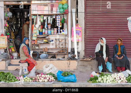 Leh, Ladakh, Inde, Asie du Sud. Main Bazaar dans la vieille ville Banque D'Images