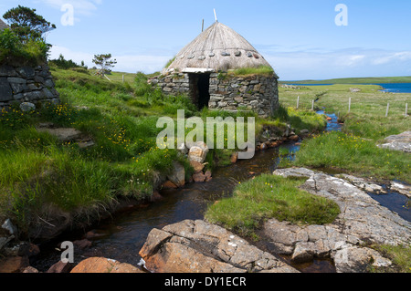 L'Âge du Fer reconstruit Norse Moulin et four à Shawbost, Lewis, Western Isles, Ecosse, Royaume-Uni. Banque D'Images