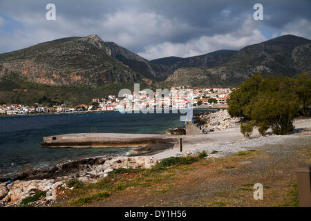 Monemvasia est une ville et une municipalité dans la région de Laconie, Grèce. La ville est située sur une petite île au large de la côte est du Péloponnèse. - Mars 2014. Banque D'Images