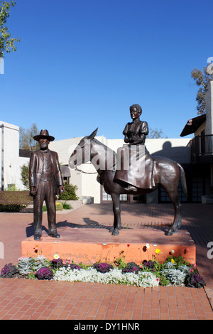 Statue de la fondateurs de Scottsdale, Arizona, USA, Winfield Scott et sa femme Helen Banque D'Images