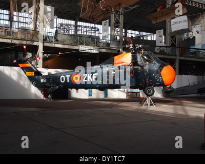 Le Sikorsky H-34, OT-ZKF au Royal Military Museum Bruxelles , pic1 Banque D'Images