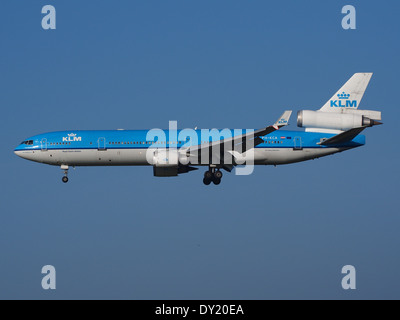 PH-KCA KLM Royal Dutch Airlines McDonnell Douglas MD-11, l'atterrissage à Schiphol (AMS - EHAM), Pays-Bas, pic3 Banque D'Images