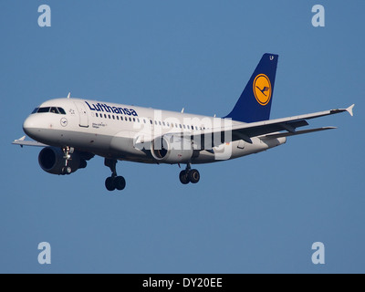 D-AILP Lufthansa Airbus A319-114, l'atterrissage à Schiphol (AMS - EHAM), Pays-Bas, pic2 Banque D'Images