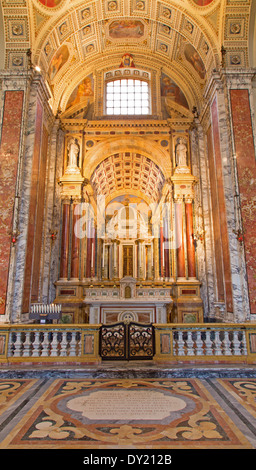 Bologne, Italie - 15 mars 2014 : Chapelle de st. Anne par Davide Venturi del 1906 en Dom - Saint Peters église baroque. Banque D'Images