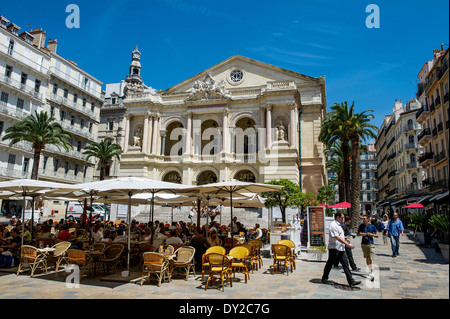 Toulon (sud-est de la France) : "Place Victor Hugo' square Banque D'Images