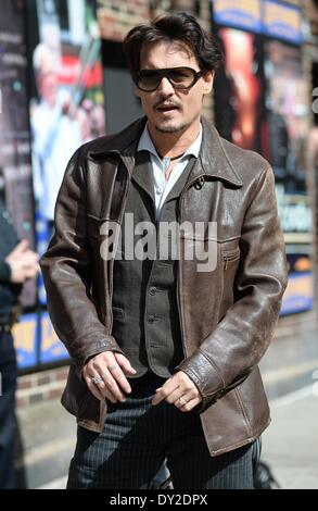 New York, NY, USA. 3ème apr 2014. Johnny Depp au talk show de comparution dans le Late Show with David Letterman - TUE, l'Ed Sullivan Theater, New York, NY Avril 3, 2014. Credit : Kristin Callahan/Everett Collection/Alamy Live News Banque D'Images